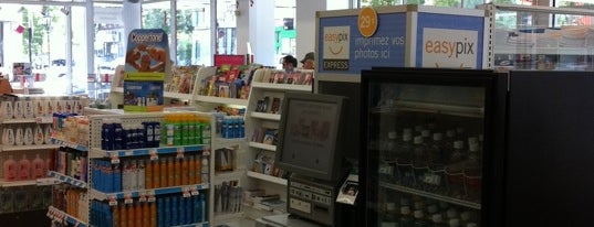 Pharmaprix is one of Stéphanさんのお気に入りスポット.