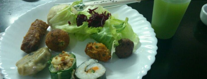 Yan Shan Zay Restaurante Vegetariano is one of Buffet.