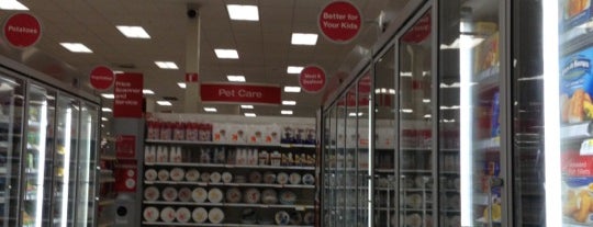 Target is one of Lugares favoritos de Bryan.