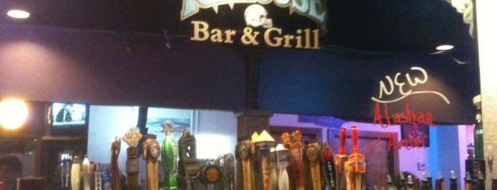 Icehouse Bar & Grill is one of สถานที่ที่ Sean ถูกใจ.