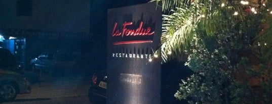 Restaurante La Fondue is one of สถานที่ที่ Natália ถูกใจ.