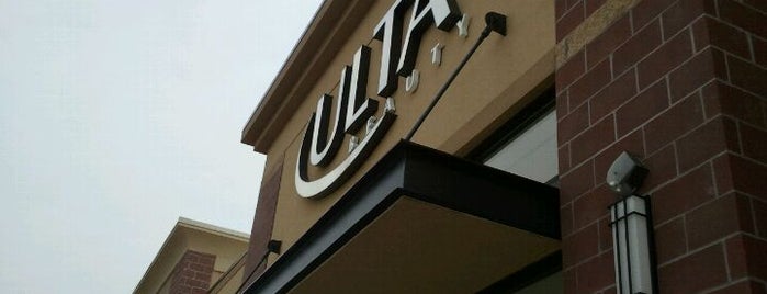 Ulta Beauty – Curbside Pickup Only is one of Lieux qui ont plu à Autumn.
