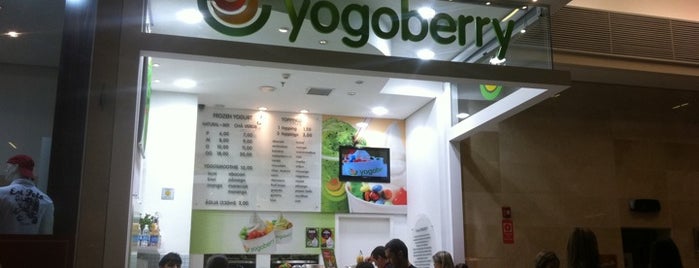 Yogoberry is one of Favoritos.