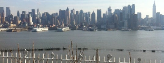 Waterfront Park Playground is one of Posti che sono piaciuti a Paco.