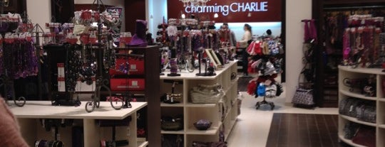 Charming Charlie is one of No Signage.
