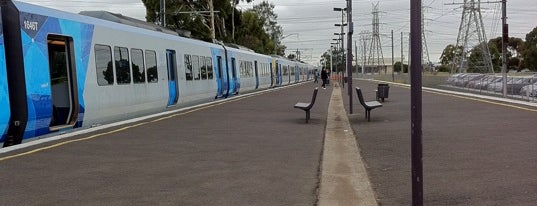 Keon Park Station is one of Melbourne Train Network.