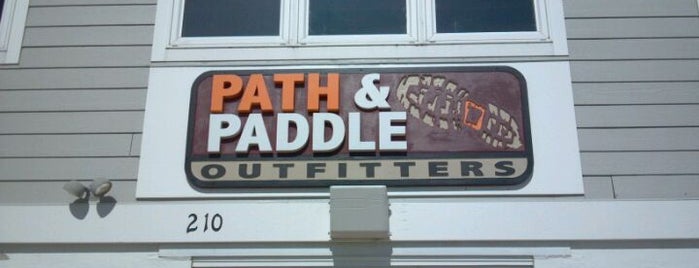 Path & Paddle Outfitters is one of Lugares favoritos de Morgan.