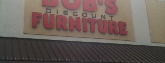 Bob's Discount Furniture is one of สถานที่ที่ Ryan ถูกใจ.