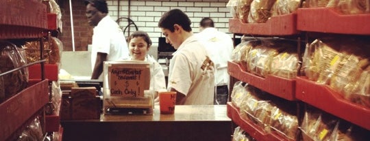 Fairmount Bagel is one of Luis’s Liked Places.