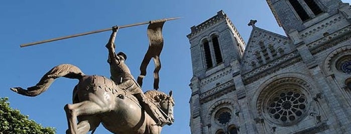 Basilique Saint-Donatien-et-Saint-Rogatien is one of Nantes.