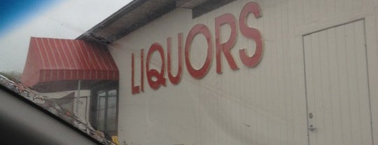 Riverside Liquors is one of Orte, die Nadine gefallen.