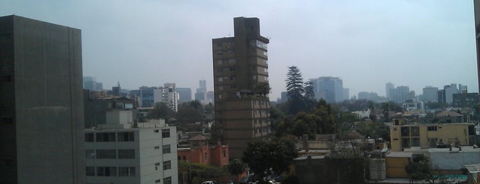 Colegio de los Sagrados Corazones Belén is one of Lima.