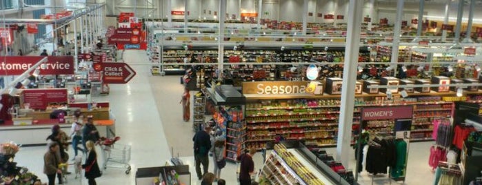 Sainsbury's is one of Orte, die Sandro gefallen.