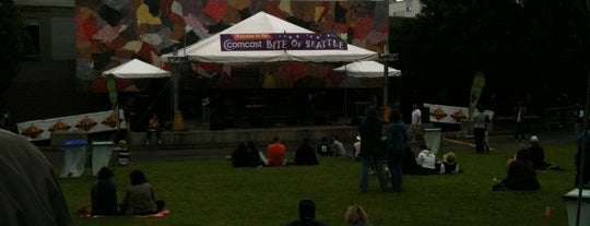 2011 Bite Of Seattle is one of Top 10 places to try this season.
