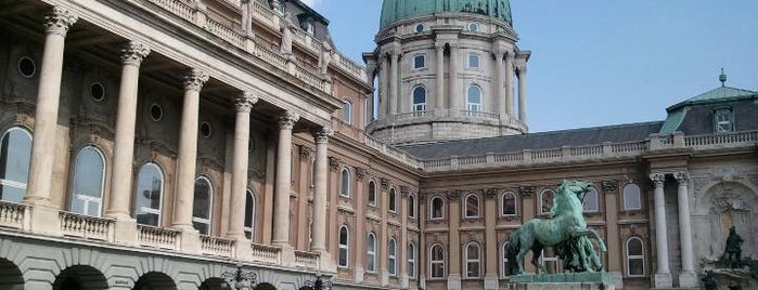 Венгерская национальная галерея is one of Budapest.