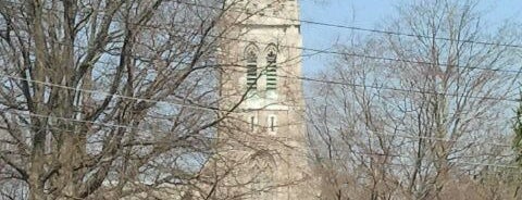 St Paul's on the Green is one of สถานที่ที่ Rick E ถูกใจ.