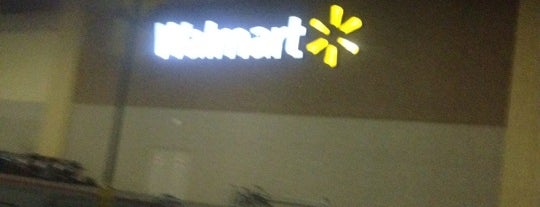 Walmart Supercenter is one of Kris 님이 좋아한 장소.