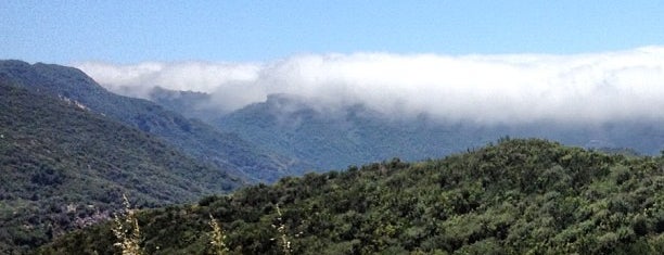 Topanga Canyon Hills is one of Locais salvos de Kristen.