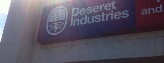 Deseret Industries is one of Tempat yang Disukai Eric 黄先魁.