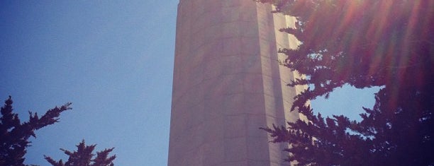 Coit Tower is one of Honeymoon - Northern California Road Trip.