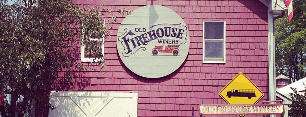 Old Firehouse Winery is one of Tempat yang Disukai Chrissi.