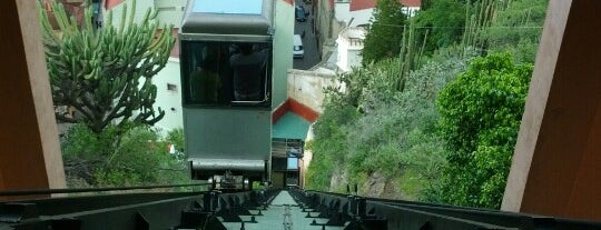 Funicular Panorámico is one of Guanajuato Tour.
