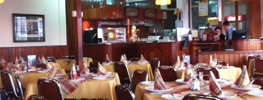 Bavaria Restaurant is one of Lugares.