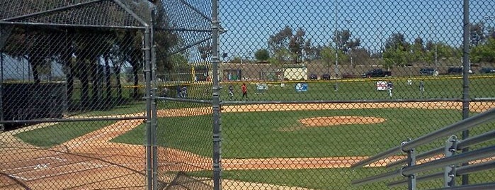 Ladera Little League @ Kenneth Hahn Park is one of Rachelさんのお気に入りスポット.