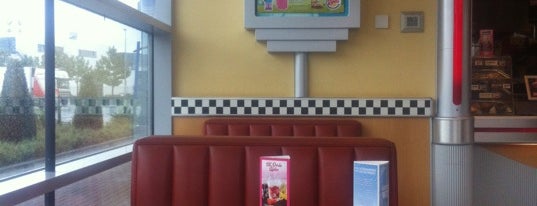 Burger King is one of Tempat yang Disukai Pim.