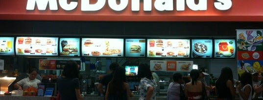McDonald's is one of Por onde passamos....