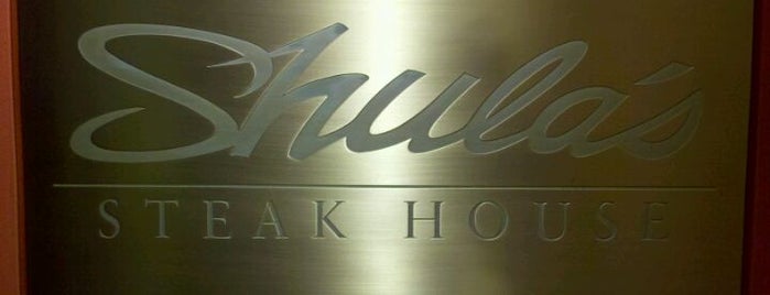Shula's Steak House is one of Eric'in Beğendiği Mekanlar.