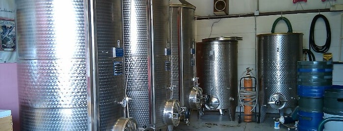 Saint Somewhere Brewing Company is one of Lieux sauvegardés par Churro.