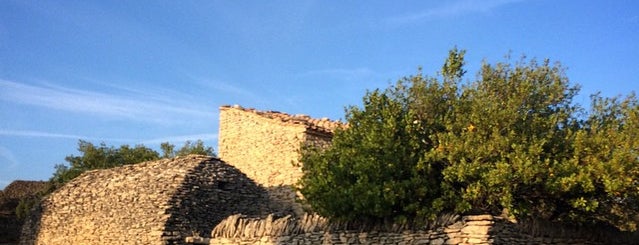 Village des Bories is one of CaliGirl'in Beğendiği Mekanlar.