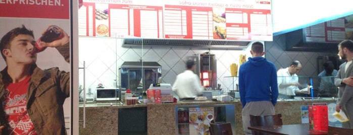 Sofra Pizza & Döner is one of Türkisch Fast Food.