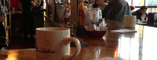The Bad Waitress Diner & Coffee Shop is one of Lieux qui ont plu à Pete.