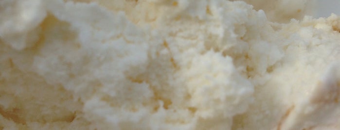 Cold Stone Creamery is one of Locais curtidos por Sushama.