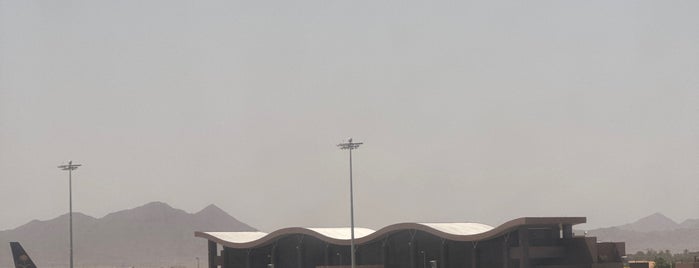 Prince Abdulmajeed Bin Abdulaziz Airport (ULH) is one of Саудовская Аравия.