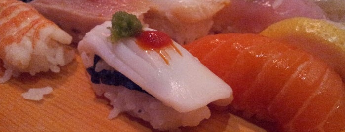 San Q. Sushi is one of Locais curtidos por Jan.