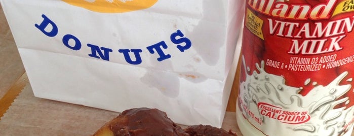Mark's Do-Nut Shop is one of Markさんのお気に入りスポット.