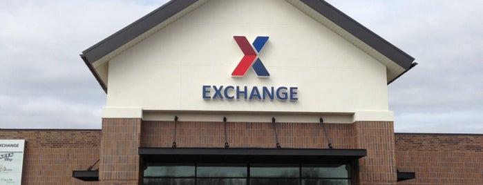 AAFES BX/PX is one of Lugares favoritos de Latonia.