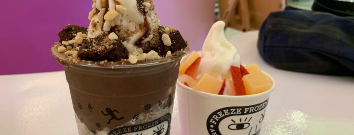 Freeze Frozen Yogurt is one of All about sweeties🍰.