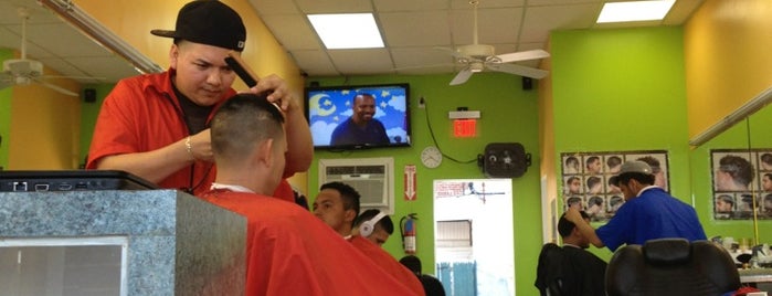 Mike's Barber Shop is one of Lugares favoritos de Tim.