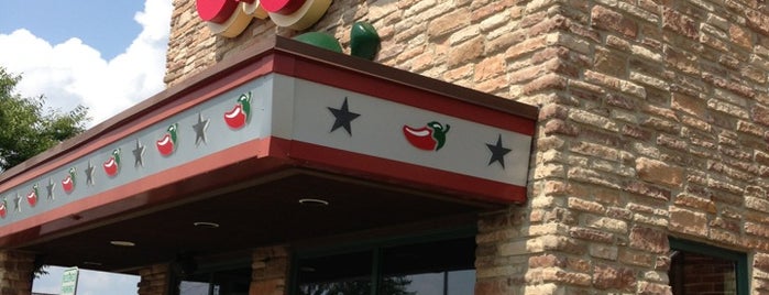 Chili's Grill & Bar is one of Waleed’s Liked Places.