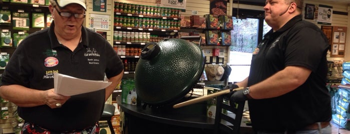 Big Green Egg Warehouse is one of Lugares favoritos de Chester.