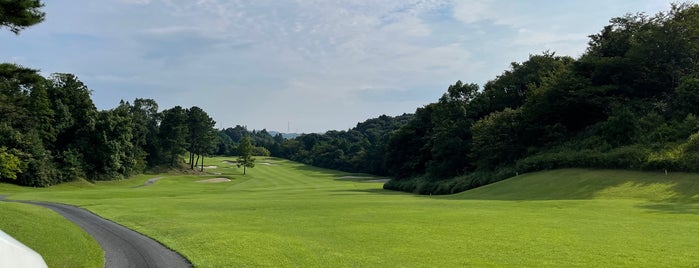 鈴鹿カンツリークラブ is one of 三重県のゴルフ場.
