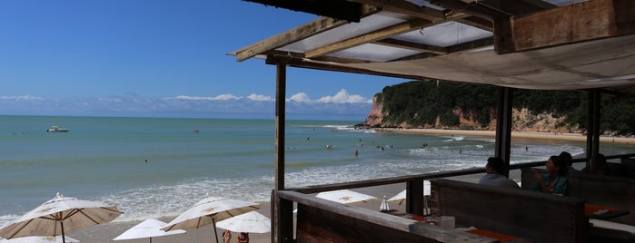 Madeiro Beach Bar & Restaurante is one of Tempat yang Disukai Larissa.