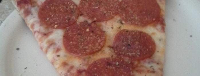 Frank's Pizza & Italian Restaurant is one of RDU Baton - Raleigh Favorites.