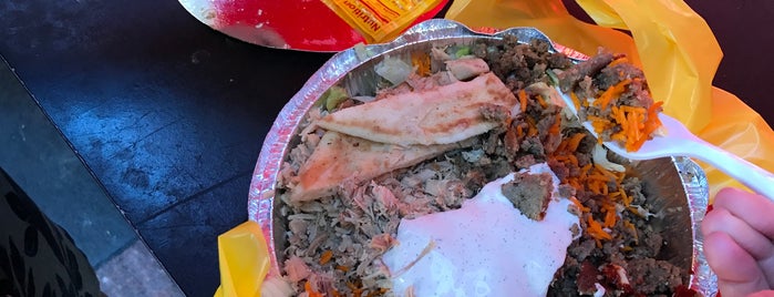 The Halal Guys is one of Evanさんのお気に入りスポット.