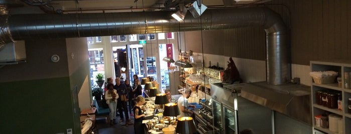 De Bakkerswinkel is one of Warmoesstraat ❌❌❌.