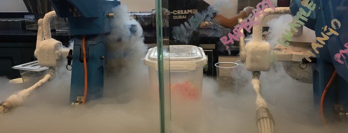 Ice Cream Lab Pasadena is one of Locais curtidos por Zachary.